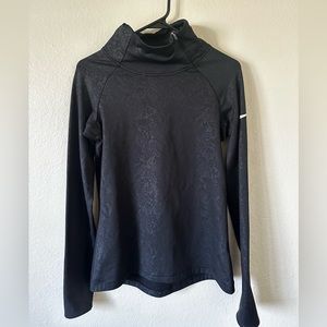 Nike Dri-Fit Long Sleeve 🍾